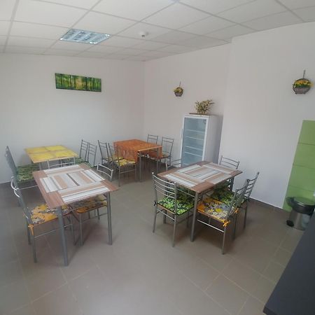 Camere De Inchiriat Carpati Hunedoara Exterior foto