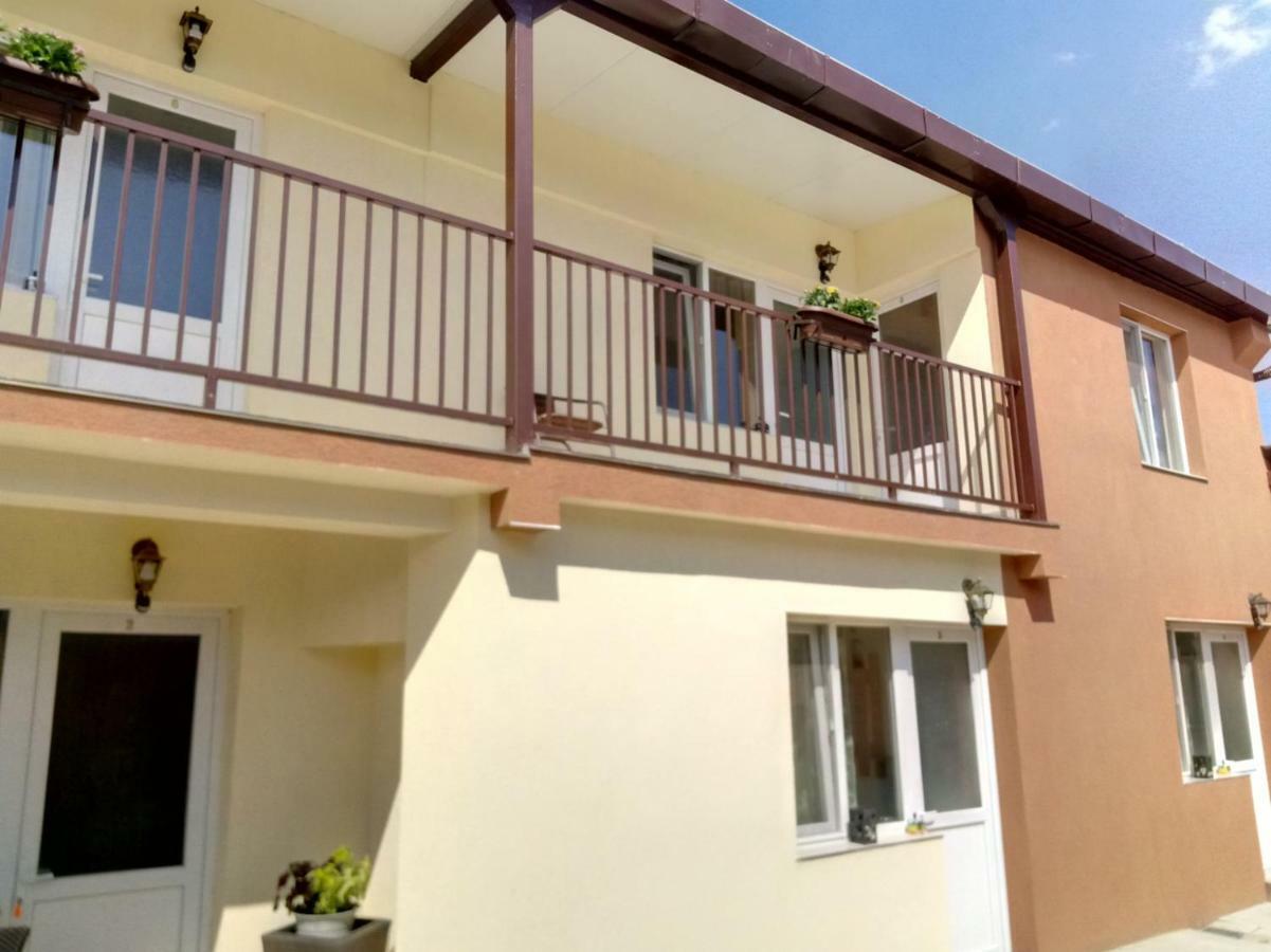 Camere De Inchiriat Carpati Hunedoara Exterior foto